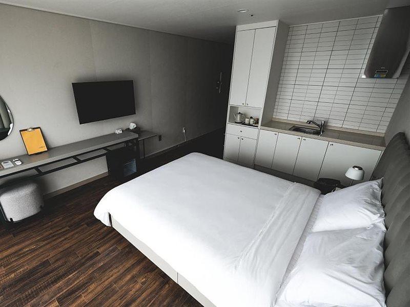 Hotel Seogwipean Согвіпо Екстер'єр фото