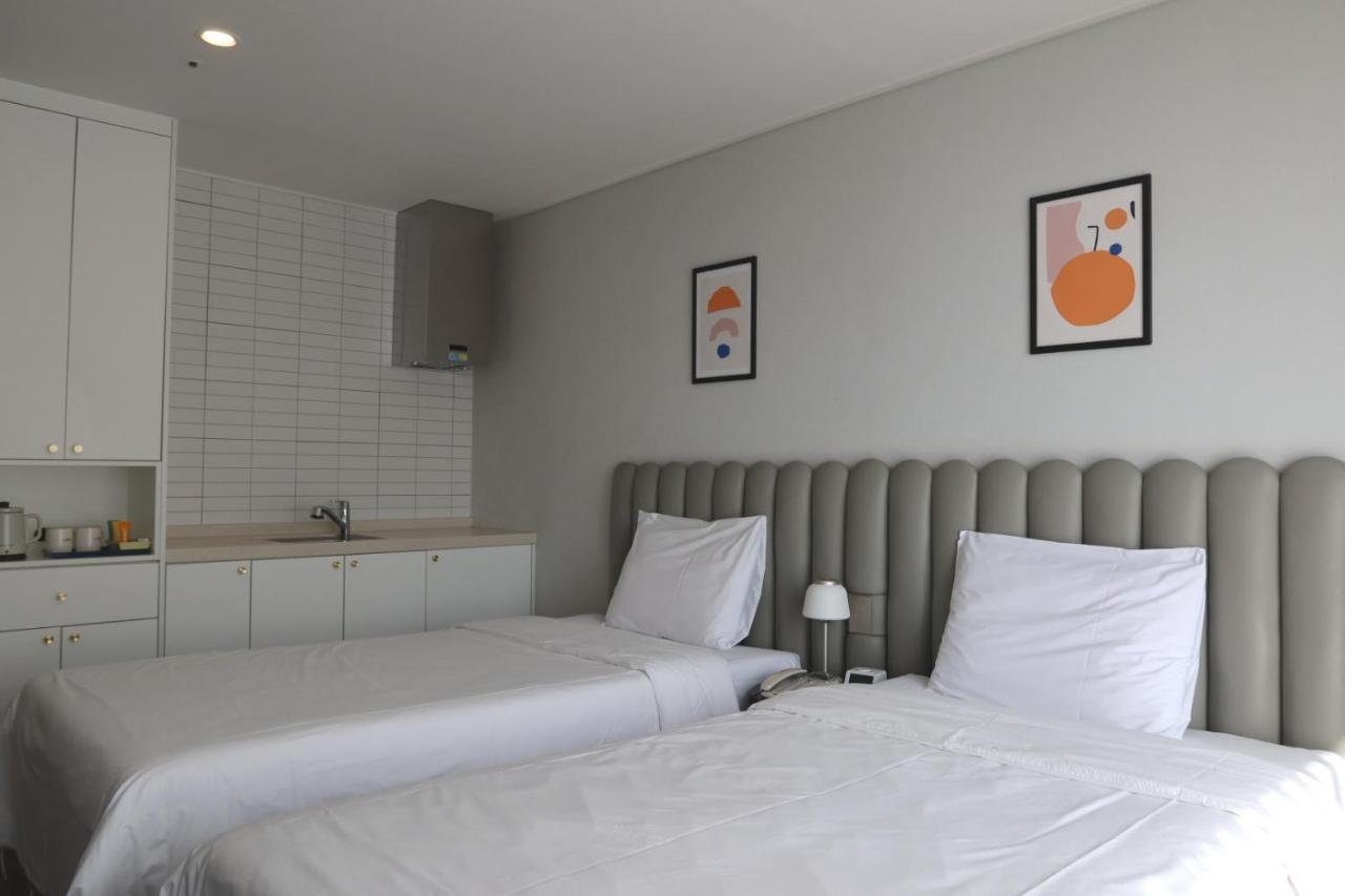Hotel Seogwipean Согвіпо Екстер'єр фото