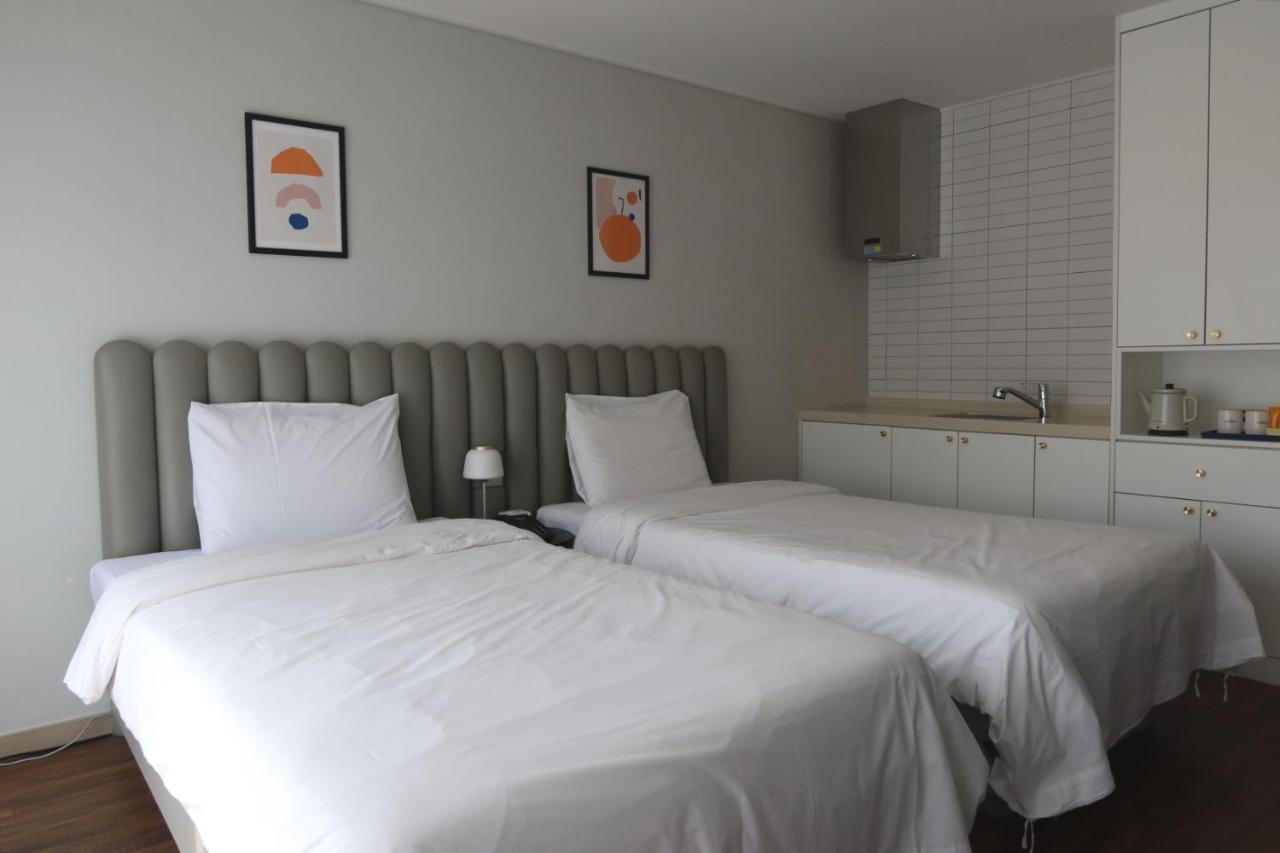Hotel Seogwipean Согвіпо Екстер'єр фото
