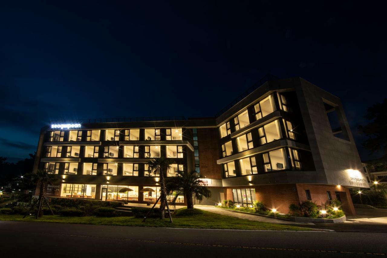 Hotel Seogwipean Согвіпо Екстер'єр фото