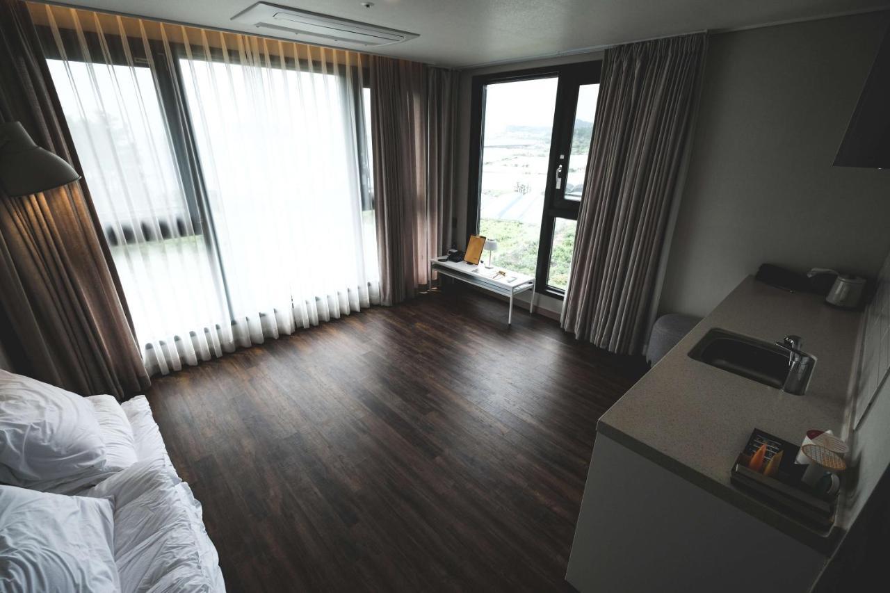 Hotel Seogwipean Согвіпо Екстер'єр фото